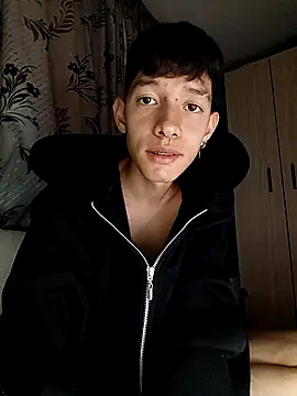 heyy_noah11's cam snapshot