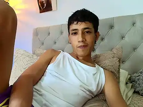 Ostin18hot's cam snapshot