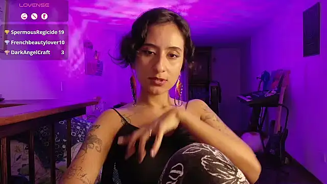 atenea_dragon__'s cam snapshot