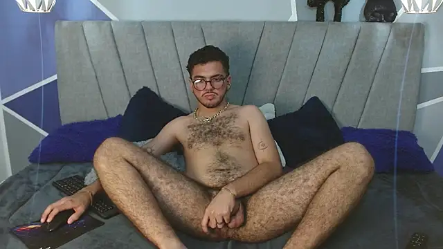 Zac_Golden's cam snapshot