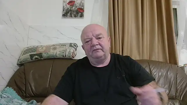 fullballs6's cam snapshot