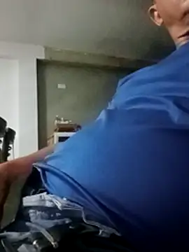 luchoarr's cam snapshot