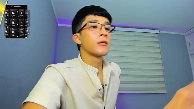 tom_Howard live sex cam