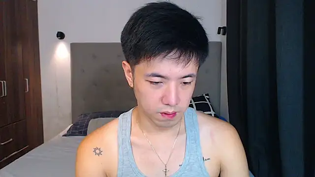 Addictiveboi live sex cam