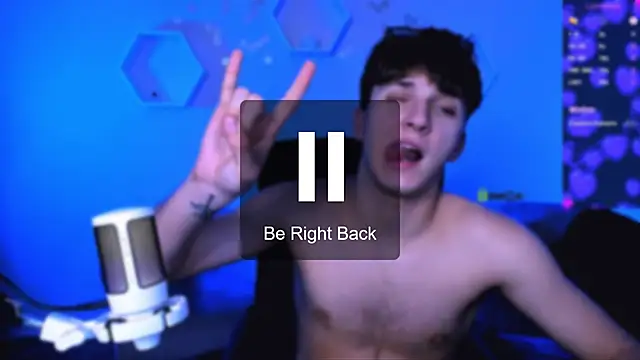 travis_wolf_ live sex cam