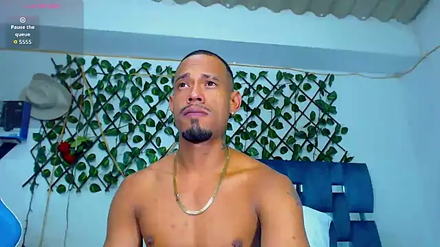 black_latin23cm live sex cam