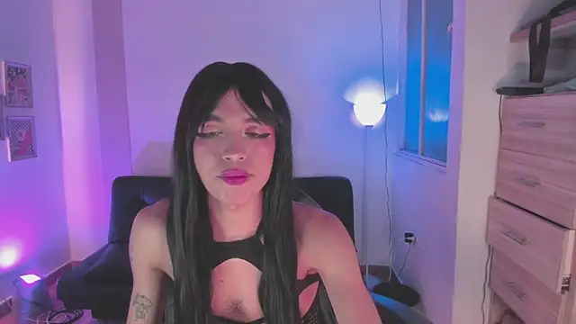 Nikkita_Dragon live sex cam