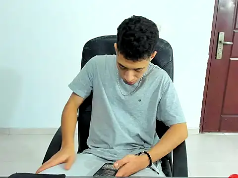 Chandler_ken's cam snapshot