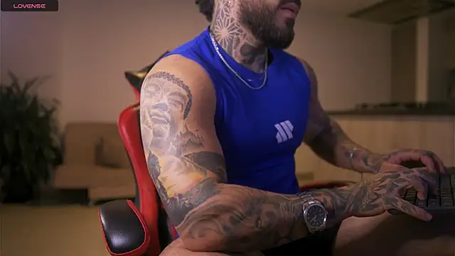 LeoSalvatore_'s cam snapshot