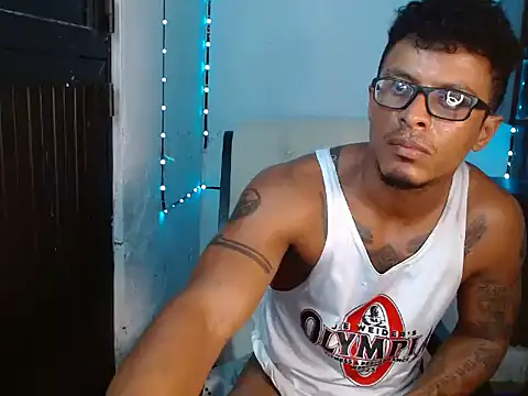 bigblackmen117uncs's cam snapshot