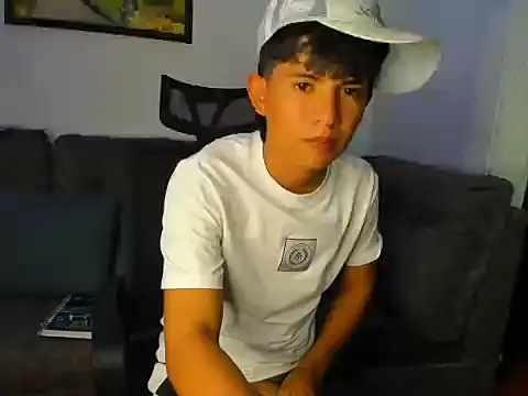 Mikke18's cam snapshot