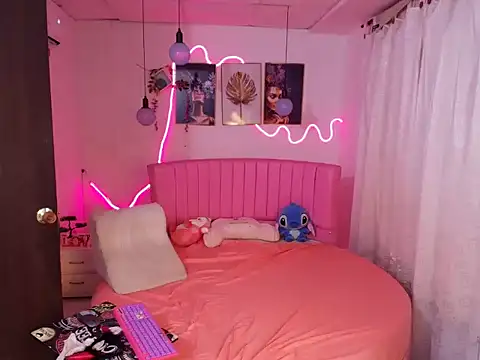 Tuty_hot10's cam snapshot