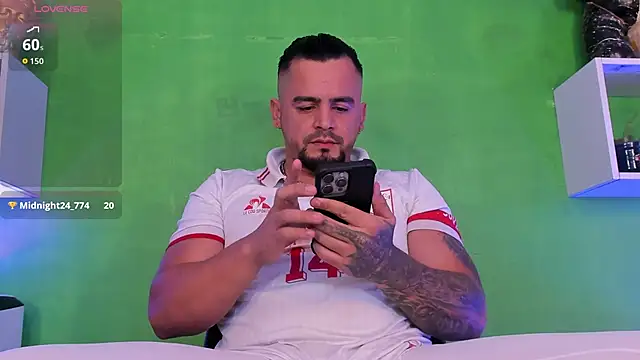 riky_11's cam snapshot