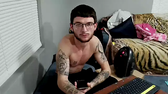 hungkubenski live sex cam