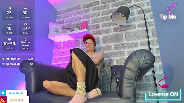 kevinn_blue1's cam snapshot