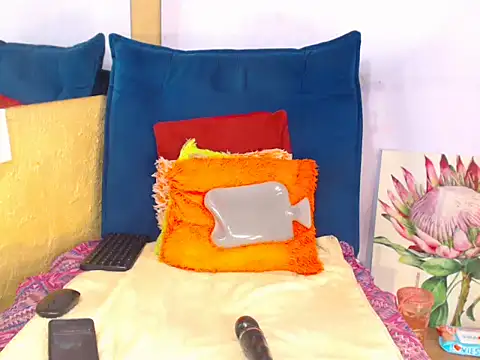 SexyScarlet101's cam snapshot