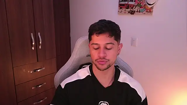 domsantiago_'s cam snapshot