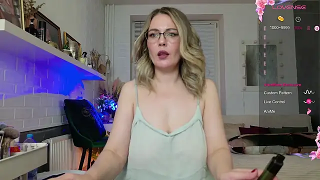 -Bullet_Nipples- live sex cam