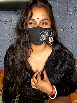 Sweet-Maddlina live sex cam