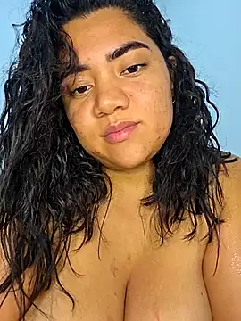 Watagatapitusberry1 live sex cam