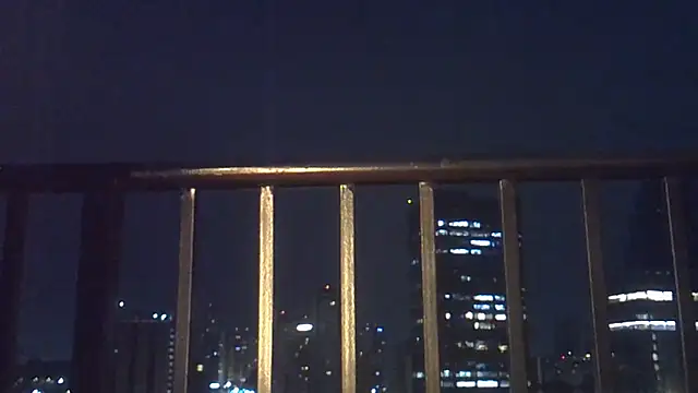 SkinnyKitten live sex cam