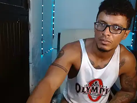 bigblackmen117uncs's cam snapshot