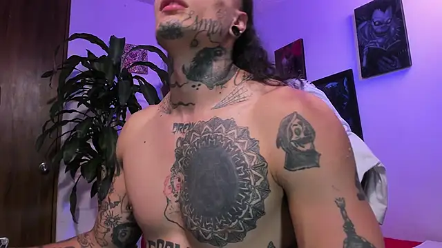 Ryuk_it live sex cam