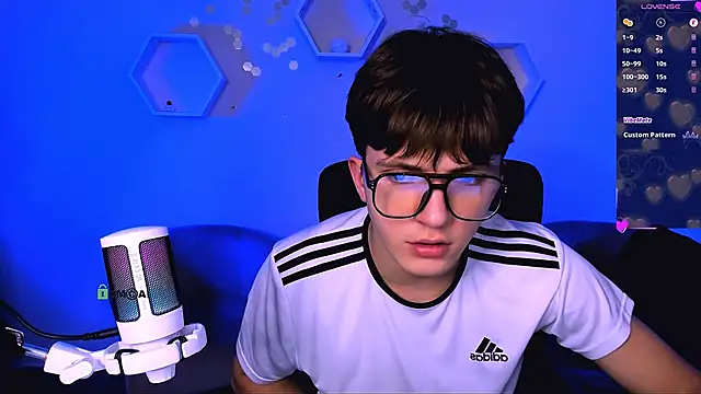 travis_wolf_ live sex cam