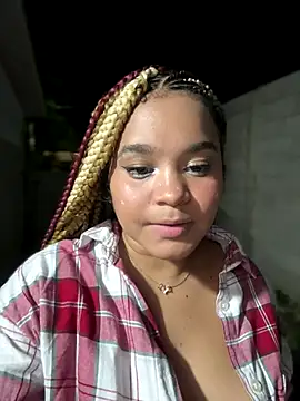 Lucy_wilson5 live sex cam