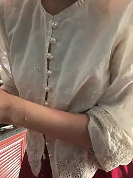 Emily-y live sex cam