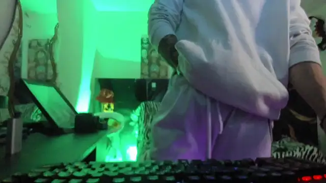 Dominatofstupid's cam snapshot