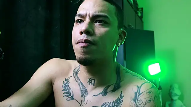 AlphaMasterXxx's cam snapshot