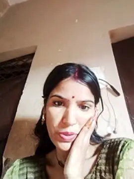 Riya_jaan12 live sex cam