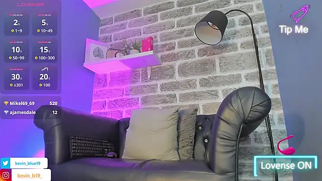 kevinn_blue1's cam snapshot