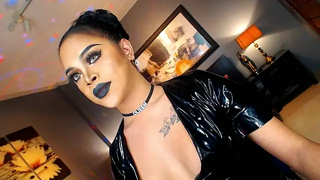 MarryQueen22 live sex cam