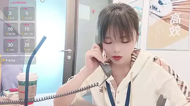 KKMM168 live sex cam