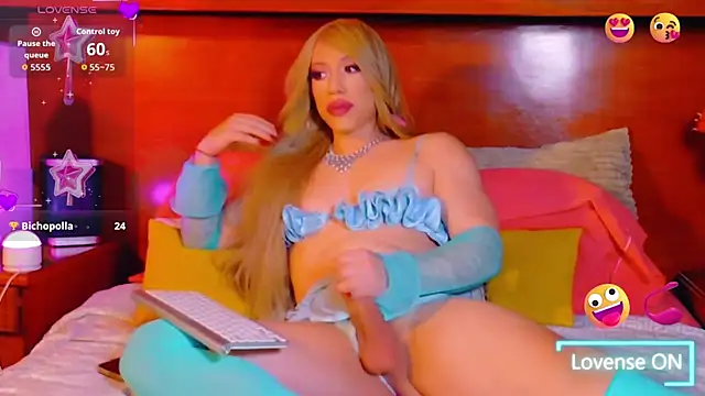 Sofiimuscle live sex cam