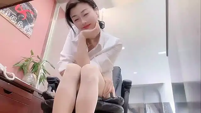 Maneki-nekoo live sex cam