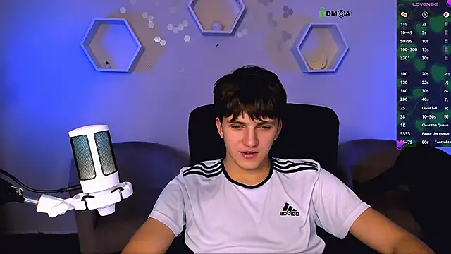 travis_wolf_ live sex cam