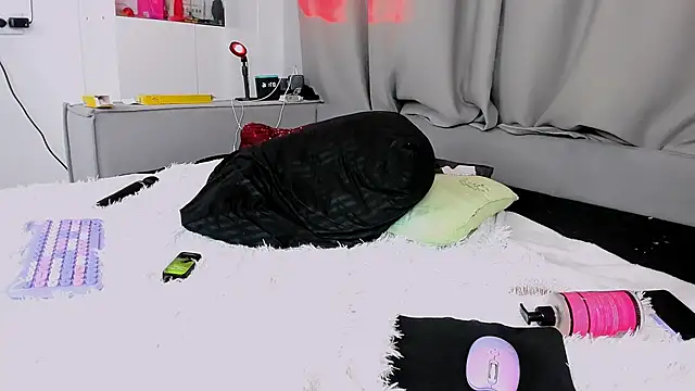 yoi_mika live sex cam