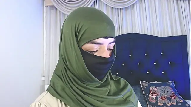 Uzra_hayed live sex cam