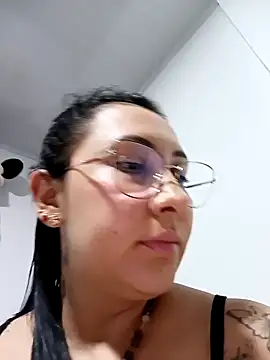 You-kitty2025 live sex cam