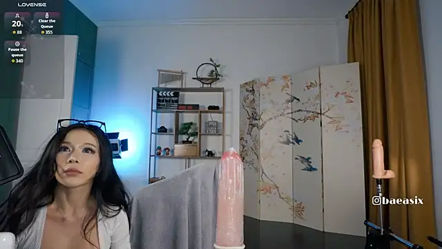 baeasian live sex cam