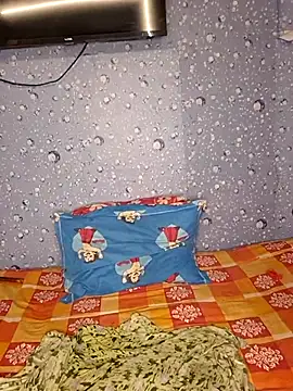 Sweet-Maddlina live sex cam