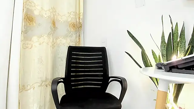 JuanDiegoKing's cam snapshot