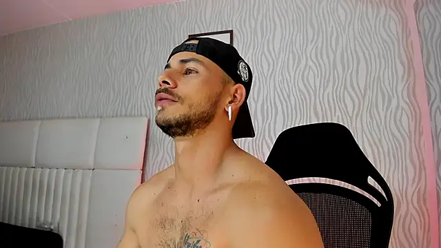 dylan_jacobx's cam snapshot