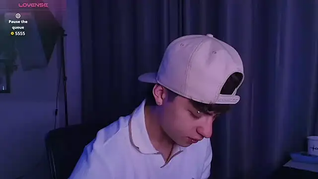 Ares_Dickson live sex cam