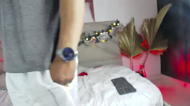 AlexisAndMartina3's cam snapshot