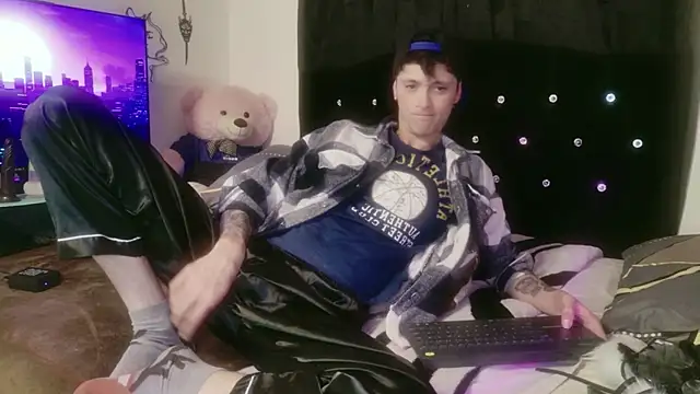 Tyler_cat's cam snapshot