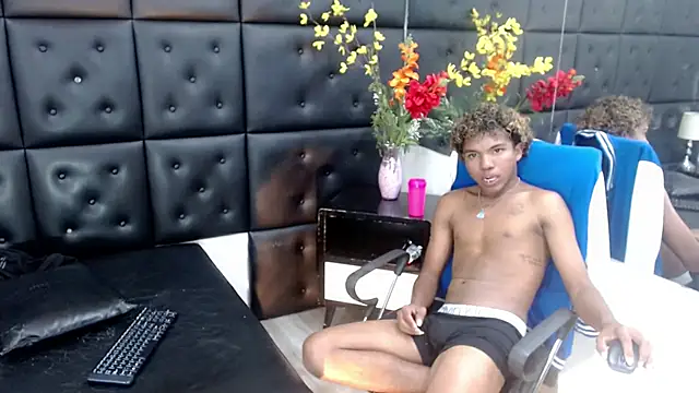 ChrisHott01's cam snapshot